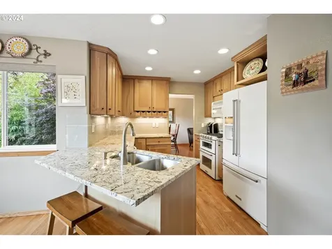 6182 Nw Sickle Terrace Portland OR 97229