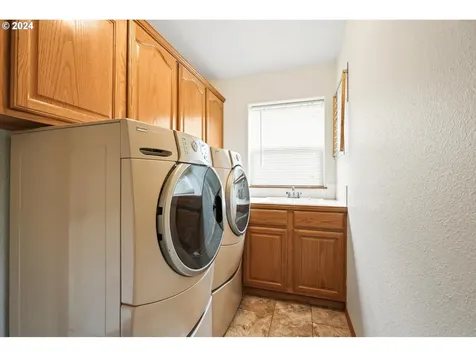 6182 Nw Sickle Terrace Portland OR 97229