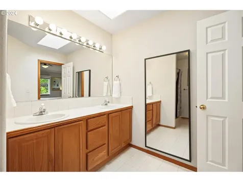 6182 Nw Sickle Terrace Portland OR 97229