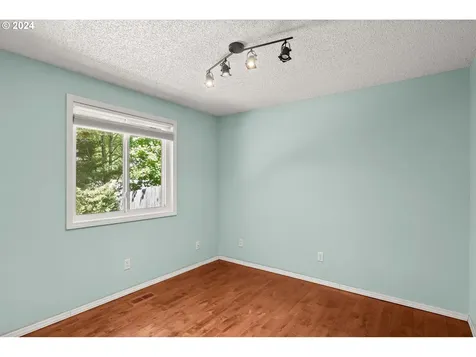 17145 SW Canby Court Beaverton OR 97007
