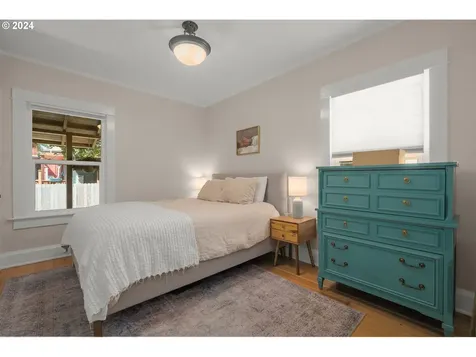 4827 Se Harrison Street Portland OR 97215