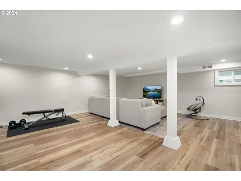 4827 Se Harrison Street Portland OR 97215
