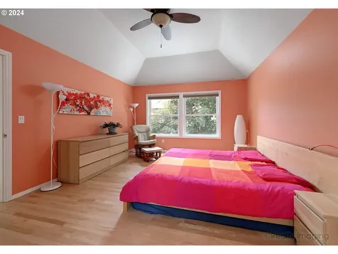 5045 Greensborough Court Lake Oswego OR 97035