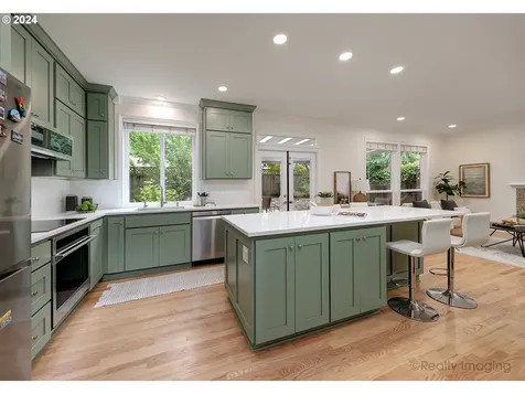 5045 Greensborough Court Lake Oswego OR 97035