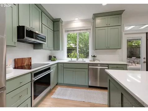 5045 Greensborough Court Lake Oswego OR 97035