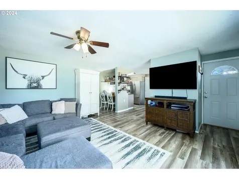 531 NE 3rd Street Willamina OR 97396