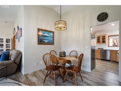 518 Nw 131st Street Vancouver WA 98685