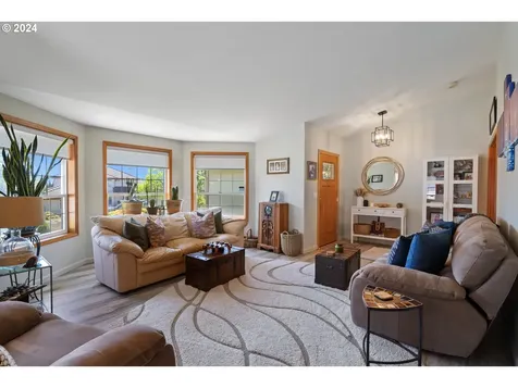 518 Nw 131st Street Vancouver WA 98685