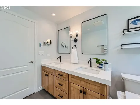 14240 S Canyon Ridge Drive Oregon City OR 97045