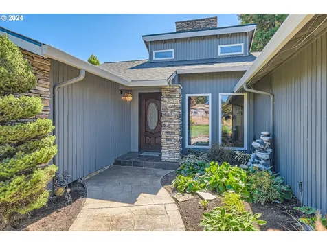 14240 S Canyon Ridge Drive Oregon City OR 97045