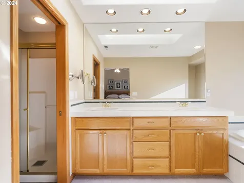 11582 SE Idyllwild Court Clackamas OR 97015