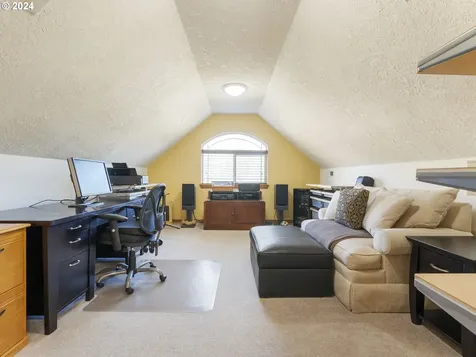 11582 SE Idyllwild Court Clackamas OR 97015