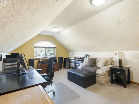 11582 SE Idyllwild Court Clackamas OR 97015