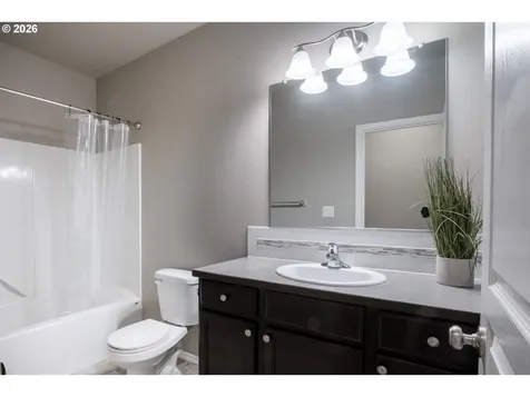 2952 Shelby Way Eugene OR 97404
