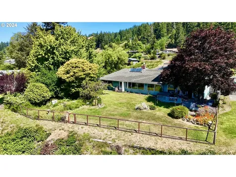 95622 N Bank Rogue River Road Gold Beach OR 97444