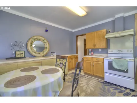 95622 N Bank Rogue River Road Gold Beach OR 97444
