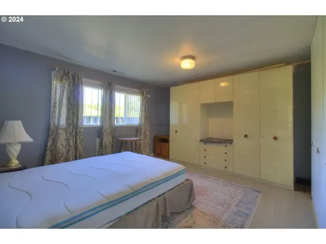 95622 N Bank Rogue River Road Gold Beach OR 97444
