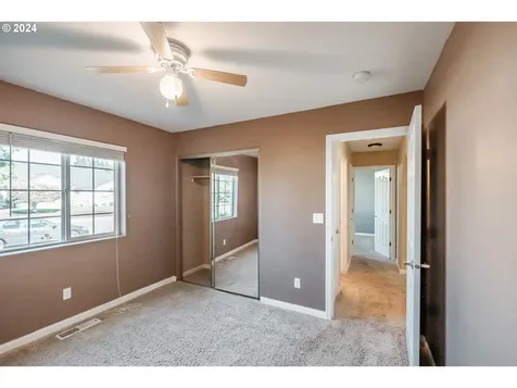 548 Se Ironwood Court Dallas OR 97338