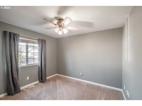548 Se Ironwood Court Dallas OR 97338