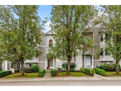16525 NE 20th Street Vancouver WA 98684
