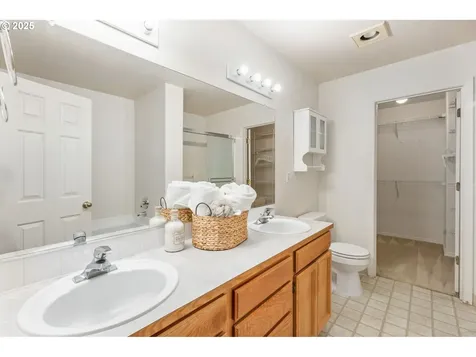 16525 NE 20th Street Vancouver WA 98684