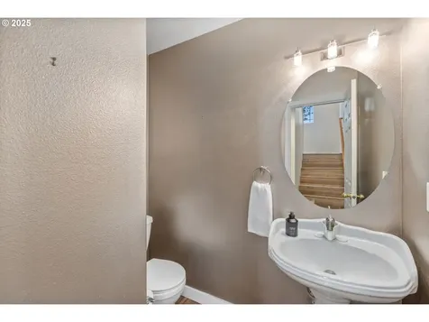 16525 NE 20th Street Vancouver WA 98684