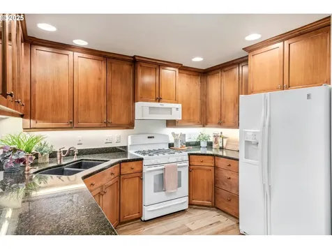 16525 NE 20th Street Vancouver WA 98684