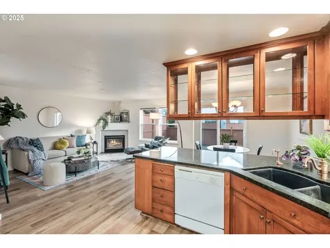 16525 NE 20th Street Vancouver WA 98684