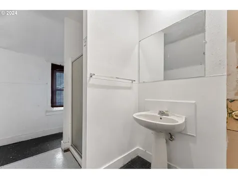 4824 SE 65th Avenue Portland OR 97206