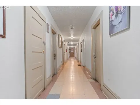 4824 SE 65th Avenue Portland OR 97206