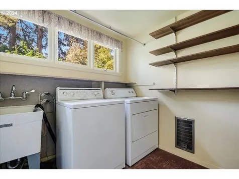 11050 Sw Butner Road Portland OR 97225