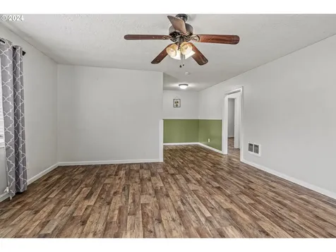 440 27th Avenue Longview WA 98632