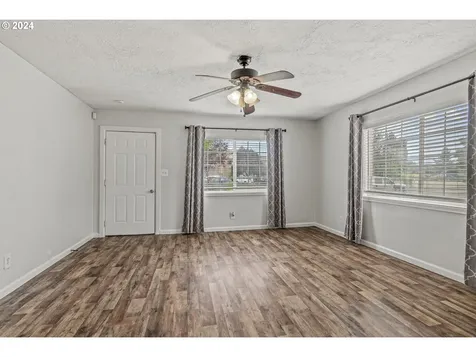 440 27th Avenue Longview WA 98632
