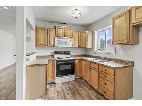 440 27th Avenue Longview WA 98632