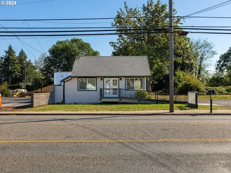 1022 E Street Washougal WA 98671