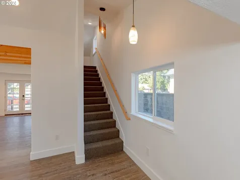1022 E Street Washougal WA 98671