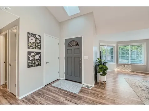 118 Sw 18th Street Troutdale OR 97060