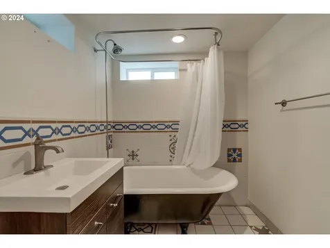 4400 Ne Valley View Lane Vancouver WA 98663