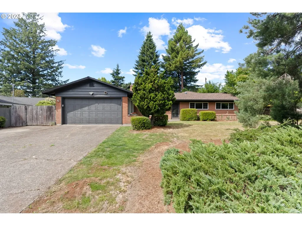 12055 Sw Lynnridge Avenue Portland OR 97225