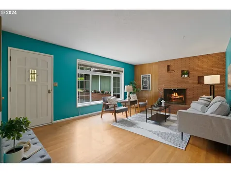 12055 Sw Lynnridge Avenue Portland OR 97225