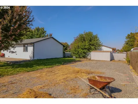 195 SE Ninth Street Irrigon OR 97844