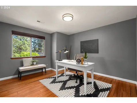 6046 Se Tenino Street Portland OR 97206