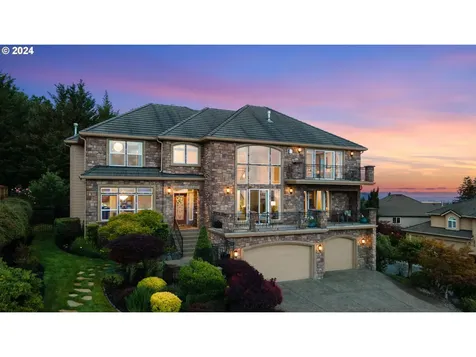 3238 Nw 23rd Avenue Camas WA 98607