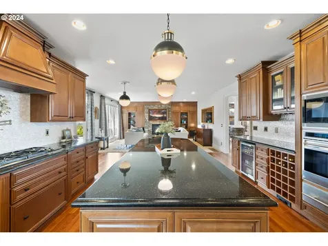 3238 Nw 23rd Avenue Camas WA 98607