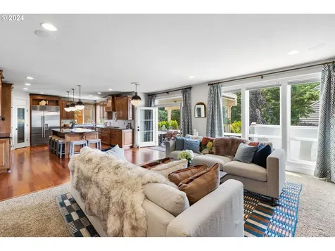 3238 Nw 23rd Avenue Camas WA 98607