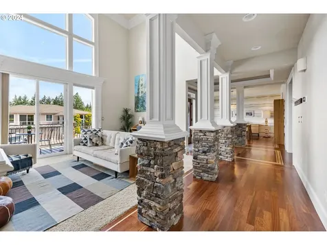 3238 Nw 23rd Avenue Camas WA 98607