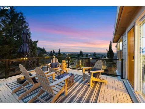 3238 Nw 23rd Avenue Camas WA 98607