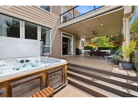 3238 Nw 23rd Avenue Camas WA 98607