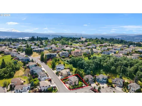 3238 Nw 23rd Avenue Camas WA 98607