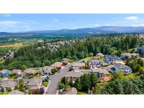 3238 Nw 23rd Avenue Camas WA 98607